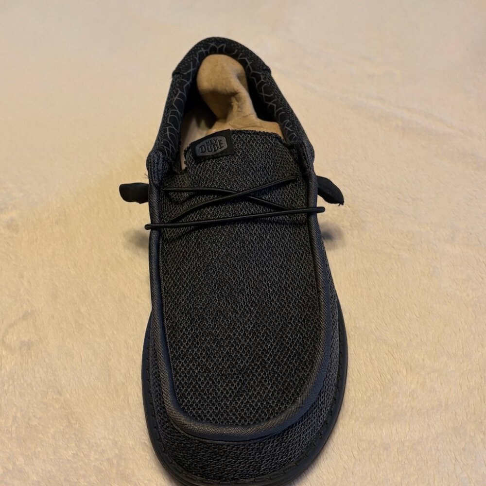 Hey Dude- Wally Sox- wide - micro total black - m 10 E